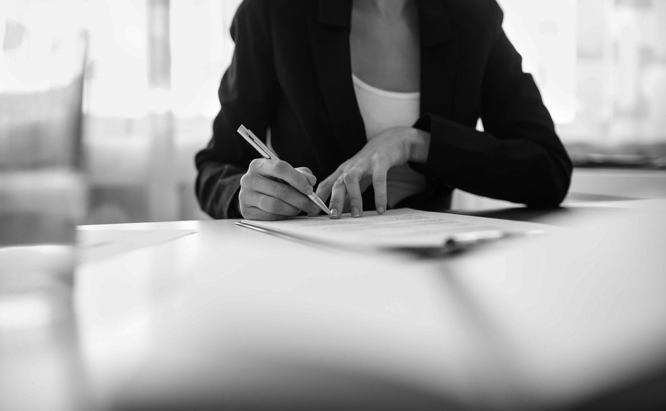 VKL Extranjería · Permisos de Residencia y Trabajo / Visados / Golden Visa Villar del Olmo